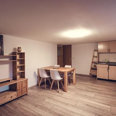 Zum Wilden Michel Апартаменты Linach