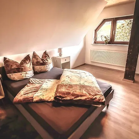 Zum Wilden Michel Апартаменты Linach